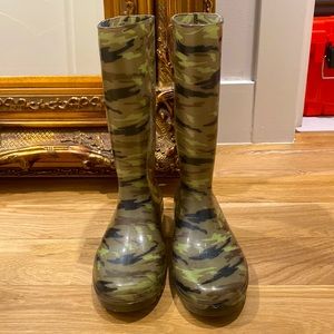 Stuart Weitzman Camo Rain Boot